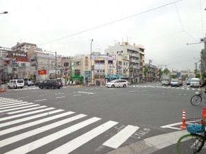 大島駅前交差点（2）